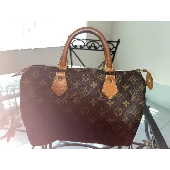 Classic Designer-bag- (23)-6837874-42608.webp